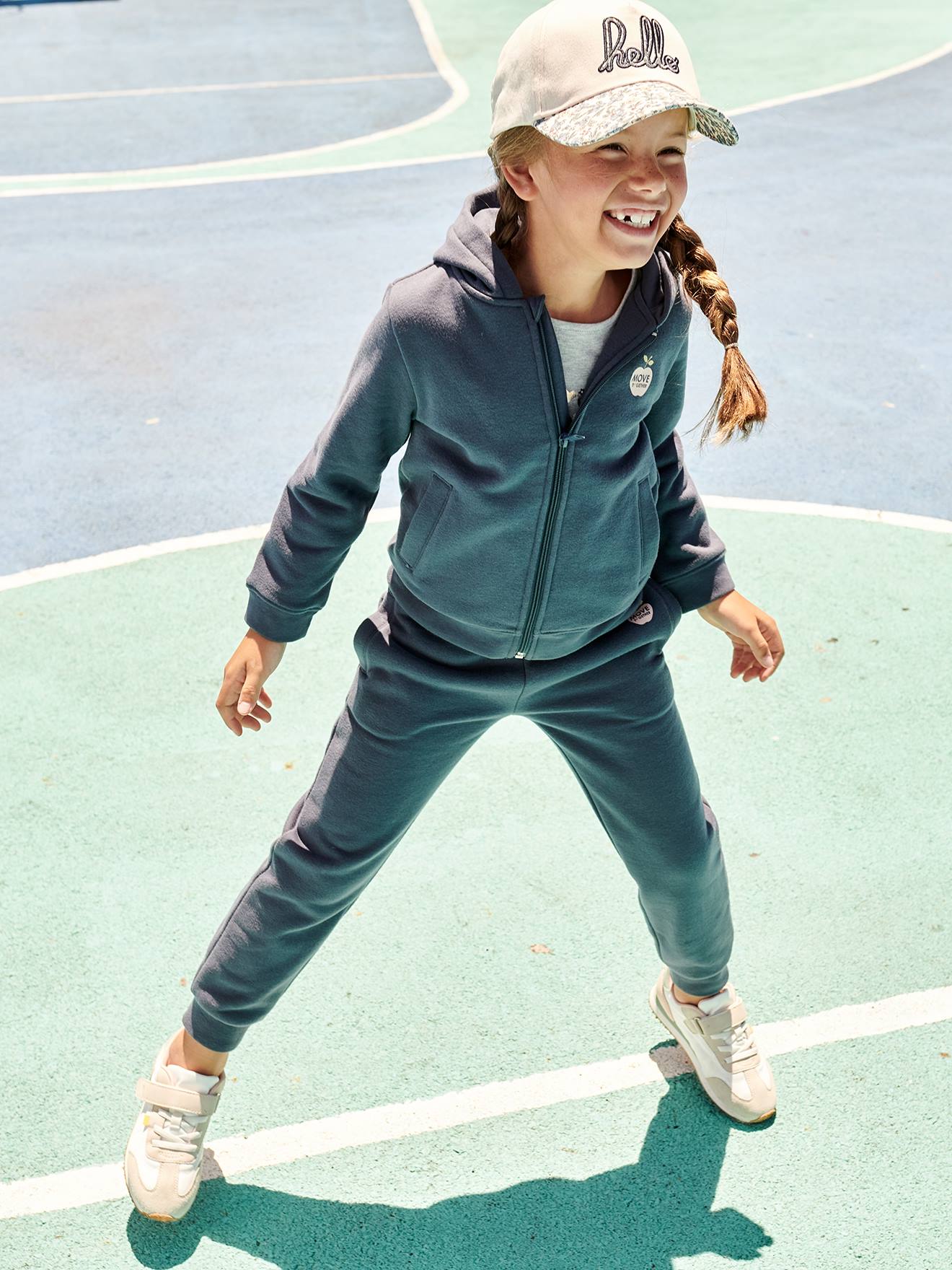 https://kids-avenue.com.ua/pages/gallery/6221/pantalon-jogging-basics-fille (9).jpg